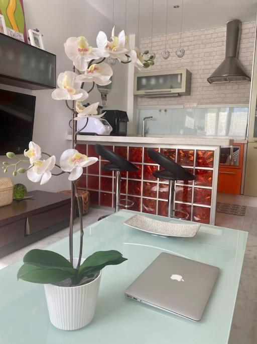 FIBES con parking gratis. Apartamento Sevilla Este. Exterior foto